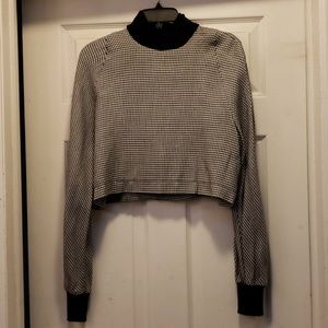 Vintage cropped houndstooth mock neck